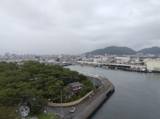 沼津港水門からの景色