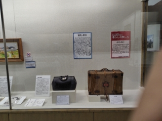 懐かしい行李カバンとボストンバッグ