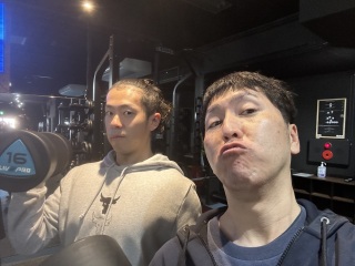 各種ダンベルも取り揃えられています!