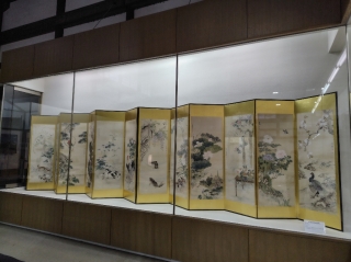 屏風が見事！